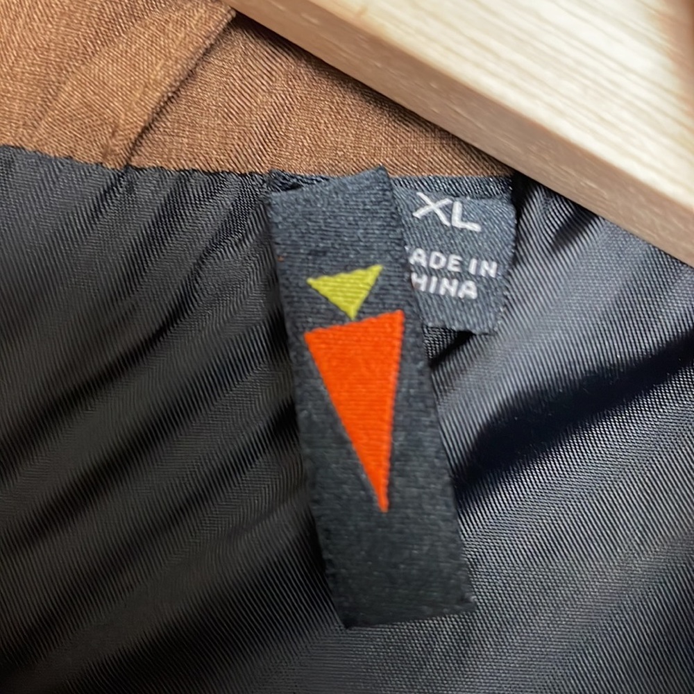 Kerrits Brown and Black Quilted Stretch Vest - Picture 6 of 9